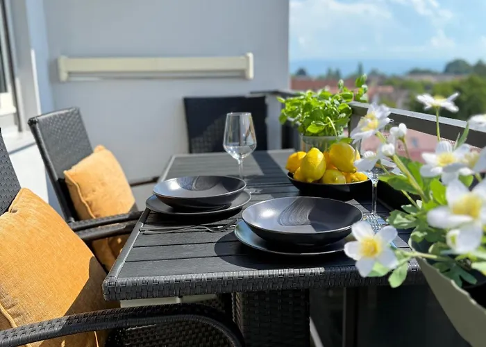 Panoramablick - See- Und Bergsicht - Haustierfreundlich *