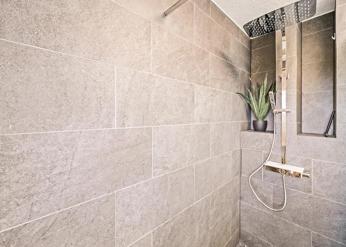 Panoramablick - See- Und Bergsicht - Haustierfreundlich Friedrichshafen