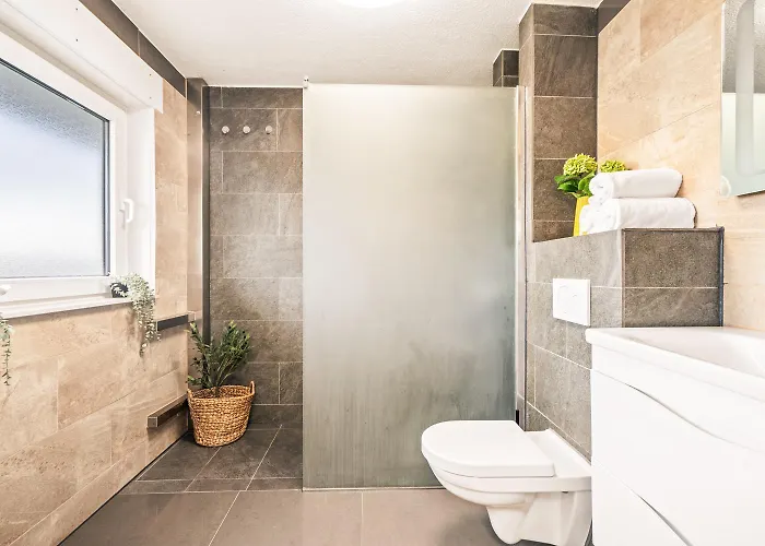 Panoramablick - See- Und Bergsicht - Haustierfreundlich